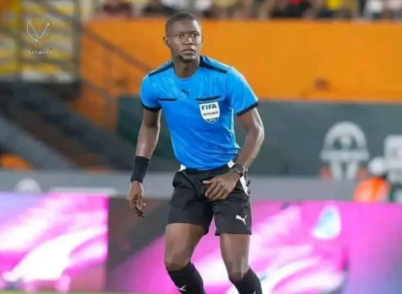 استبعاد حكم من امم افريقيا بسبب خطأ فى مباراة كوت ديفوار والسنغال