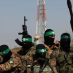 مقتل اثنين وإصابة 8 من الأسرى الإسرائيليين في هجمات القصف