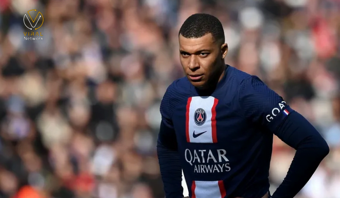 مبابي يبلغ الإدارة في باريس سان جيرمان بخطوته القادمة