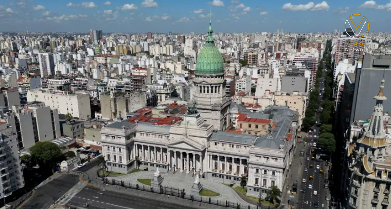 الأرجنتين تحقق فائضاً مالياً غير مسبوق بعد 12 عامًا