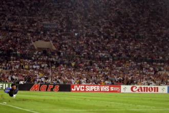 رحيل أسطورة ألمانيا يثير حزنًا عميقًا في عالم كرة القدم