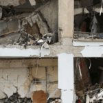 غارة إسرائيلية تودي بحياة سيدة وصغيرتها في لبنان الجنوبي