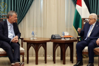 جلسة مباحثات بين الرئيس عباس والمسؤول الرئيسي في اونروا