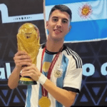 زوجة لاعب أرجنتيني تعرض قميصه للبيع كرد فعل انتقامي