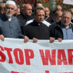 مظاهرة حاشدة في كفر كنا تدين الحرب وتدعو إلى وقف التجويع في غزة