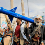 هجوم حوثي على سفينة وتهديد بتصعيد العنف خلال شهر رمضان