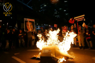 موجة اعتقالات تجتاح تل أبيب وتصاعد وتيرة الاحتجاجات في الشوارع