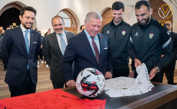 تكريم الملك الأردني لأبطال النشامى بميداليات اليوبيل الفضية