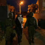 اعتقال 25 فلسطينياً بينهم أطفال وسيدة من الضفة الغربية