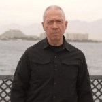 بعد سحب القوات وزير الدفاع الإسرائيلي يلمح إلى تحرك عسكري جديد