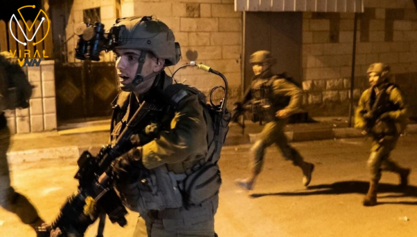 الاحتلال يقتحم منازل في الخليل ويعتقل طفلاً