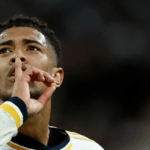 ريال مدريد يفوز على برشلونة ويتقدم نحو لقب الليغا