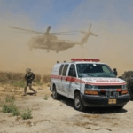 جنود الاحتلال يتعرضون الي لسعات دبابير في غزة