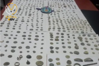 القبض على مشتبه به في طولكرم بحوزته عملات أثرية