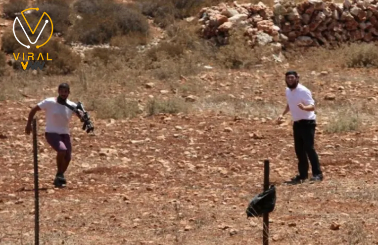 سرقة صهريج مياه من قبل مستوطنين في منطقة الأغوار