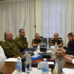 مجلس الحرب يعقد اجتماعاً ليلاً لمناقشة صفقة التبادل