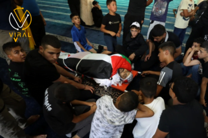 مراسم الدفن للشهيد الخضري في مخيم بلاطة