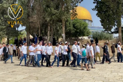 مستوطنون يقتحمون المسجد الأقصى مجدداً