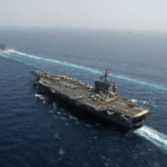 استهداف الحوثيين لسفينة شحن وحاملة طائرات أميركية