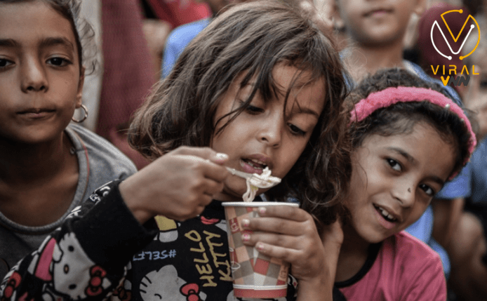 تزايد حالات التسمم بين سكان غزة نتيجة لتلوث الأطعمة