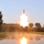 اختبار كوريا الشمالية لصاروخ "الرأس الحربي الكبير"