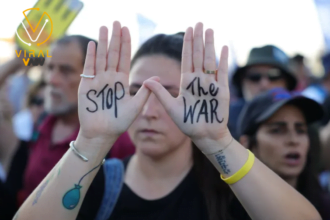 اعتقال متظاهرين يطالبون بصفقة تبادل من قبل الشرطة الإسرائيلية