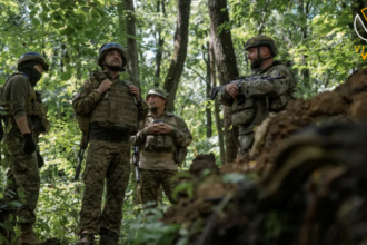 القوات الروسية تتقدم في شرق أوكرانيا وتسيطر على بلدات جديدة