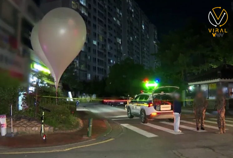 كوريا الشمالية تفرغ مخلفاتها في كوريا الجنوبية