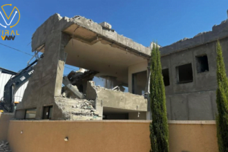 جرافات الاحتلال تهدم منزلاً في بلدة سلوان جنوب المسجد الأقصى