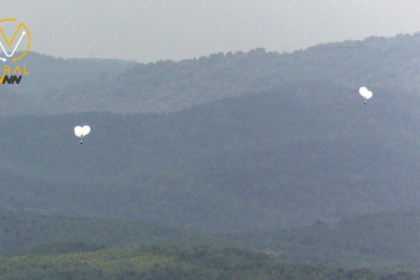 كوريا الشمالية تطلق بالونات محملة بمخلفات على الحدود مع جارتها الجنوبية