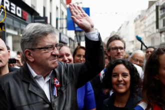 احتجاجات واسعة في فرنسا بعد إعلان تعيين بارنييه رئيسًا للوزراء