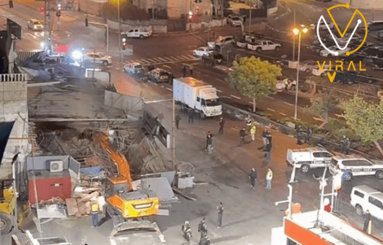 قوات الاحتلال تقوم بهدم منازل في مخيم شعفاط