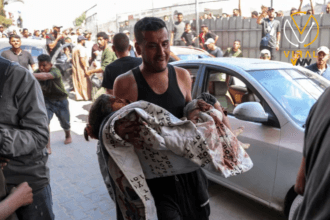 قصف إسرائيلي يؤدي إلى استشهاد عشرات في مدرسة ومعهد للأيتام بغزة