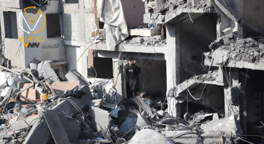 استشهاد ثلاثة مدنيين إثر قصف إسرائيلي استهدف منزلًا في مخيم الشاطئ