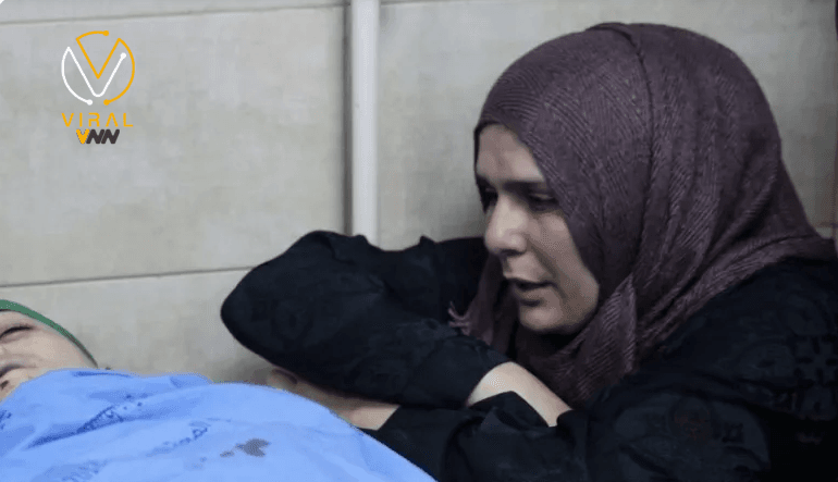 الآلاف يشاركون في تشييع جثمان الشهيد الطفل غيث في رام الله