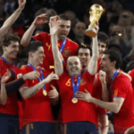 إنييستا يعلن نهاية مسيرته الكروية