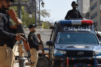 مقتل 20 عامل في هجوم على منجم بباكستان