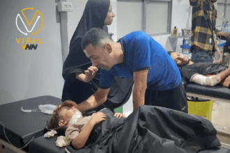 الاحتلال يشن غارات على نازحين في مدرسة بالنصيرات ومستشفى بدير البلح