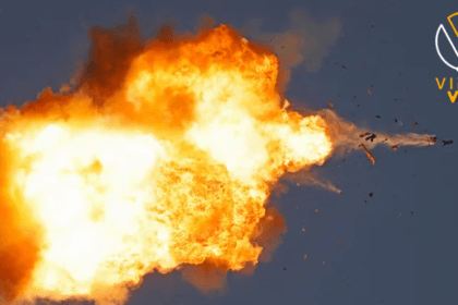 إطلاق 50 قذيفة من حزب الله علي إسرائيل فجر الأربعاء