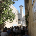 اقتحامات للأقصى وإغلاق المسجد الإبراهيمي