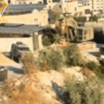 القوات الإسرائيلية تحاصر منزل في طولكرم وتشرع في هدمه