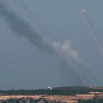 إصابة 4 أشخاص جراء قصف صواريخ من لبنان باتجاه الشمال