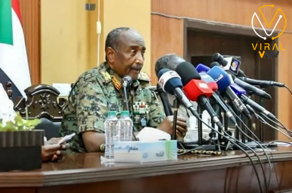 البرهان يجري تعديلات ويقيل وزراء الخارجية والإعلام والأوقاف