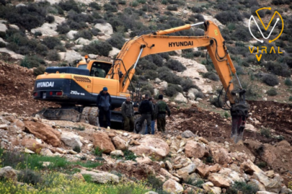 الاحتلال ينفذ عملية هدم لمنزلين شرق يطا