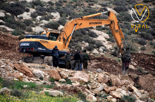 الاحتلال ينفذ عملية هدم لمنزلين شرق يطا