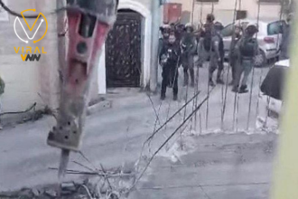 قوات الاحتلال تهدم منزل في شعفاط