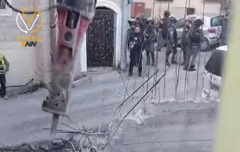 قوات الاحتلال تهدم منزل في شعفاط