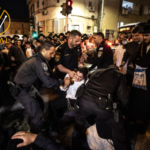 اشتباكات في إسرائيل بسبب استدعاء الحريديم للخدمة العسكرية