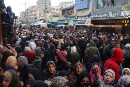 12 شهيد جراء قصف مدرسة تأوي نازحين في غزة