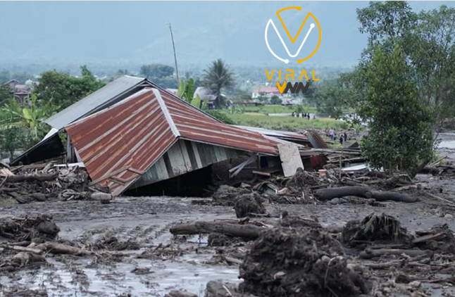 وفاة 10 أفراد جراء الفيضانات والانهيارات الأرضية في إندونيسيا
